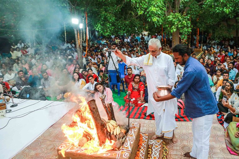 Guru-Purnima-2017---Sri-M-madanapalle-campus-9